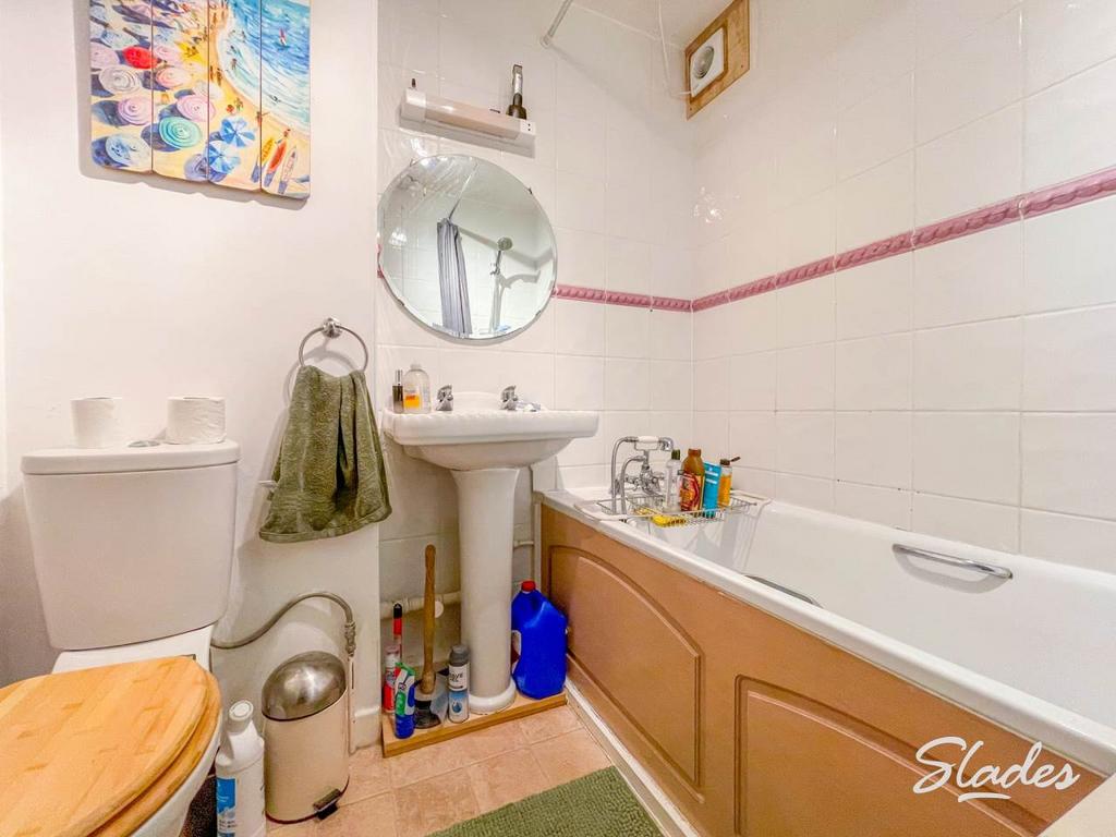 27 saltair bathroom