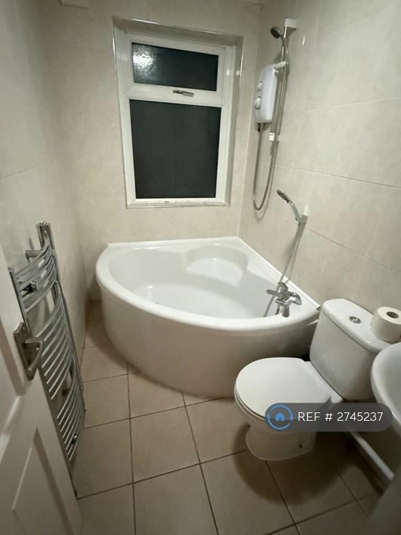 Upstairs Bathroom