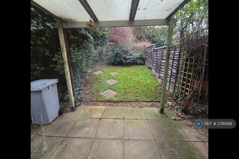 undefined, Richmond Avenue, Kettering, NN15