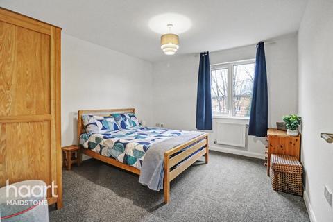 1 bedroom apartment for sale, Hubert Walter Drive, Maidstone