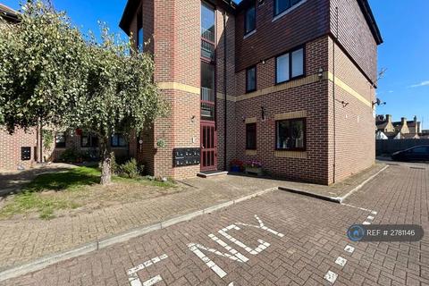 undefined, Jarretts Court, Sittingbourne, ME10