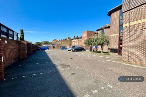 undefined, Jarretts Court, Sittingbourne, ME10