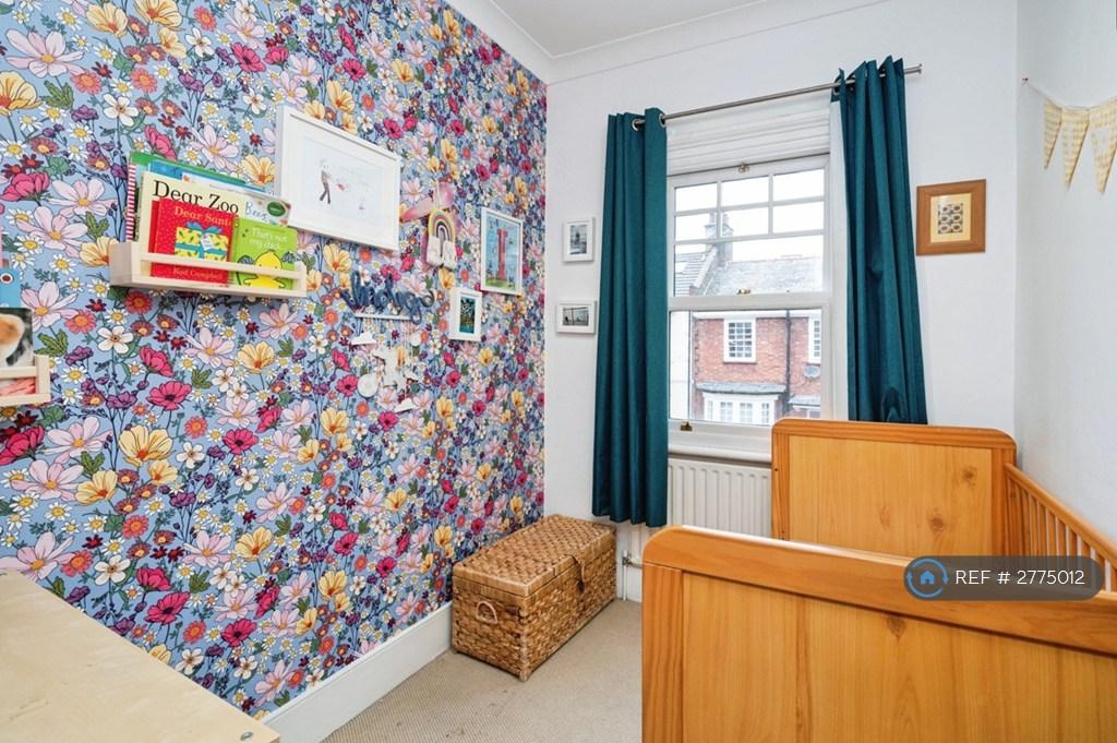 Small Bedroom 4
