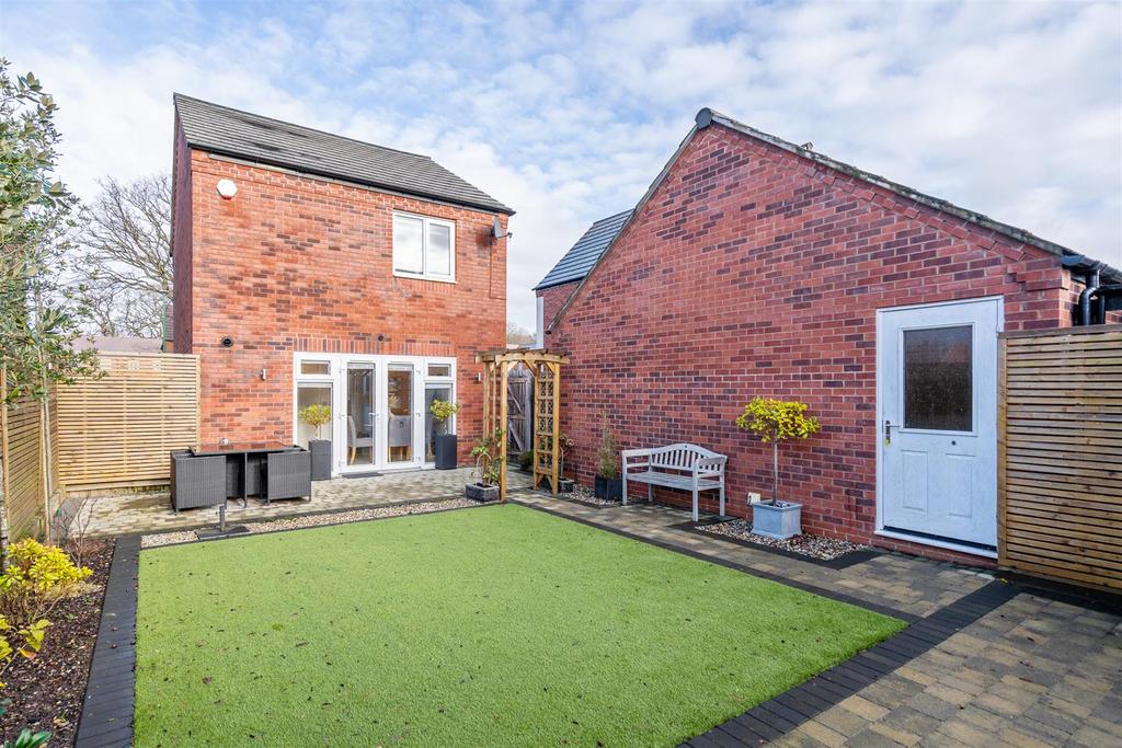 30 Dewberry Road 24.jpg