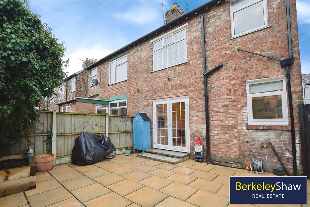 Rear garden (2)
