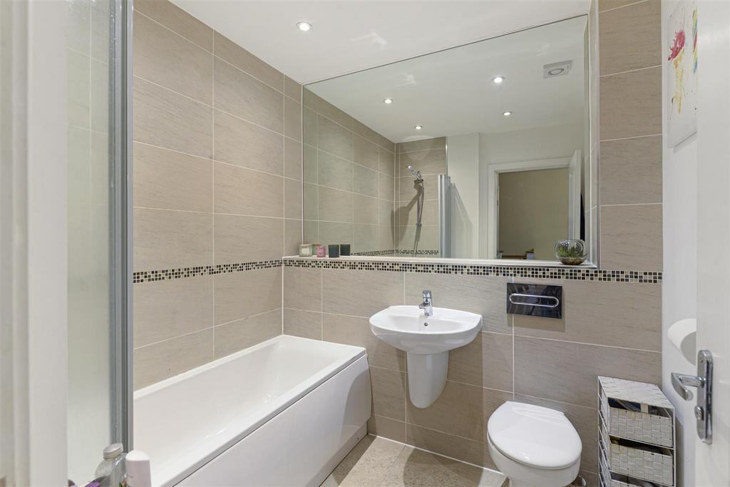 13 Hadlow17.jpg