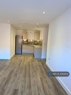 Studio to rent, Equity House, Edgware, HA8