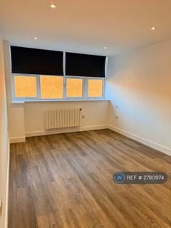 Studio to rent, Equity House, Edgware, HA8