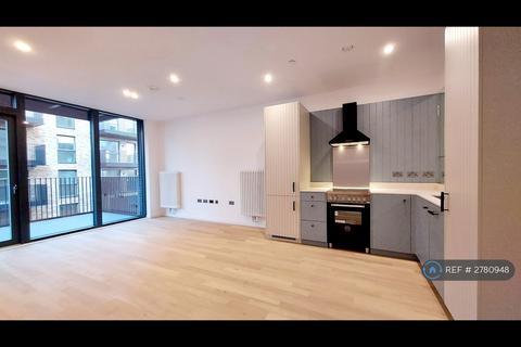 undefined, West Bradbury Yard, Brentford, TW8