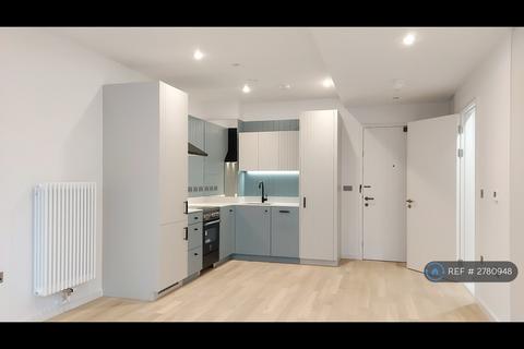 undefined, West Bradbury Yard, Brentford, TW8