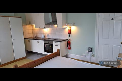 undefined, Welldon Crescent, Harrow.  Ha1 1Qr, HA1