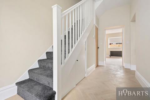3 bedroom semi-detached house for sale, Stuart Crescent, N22