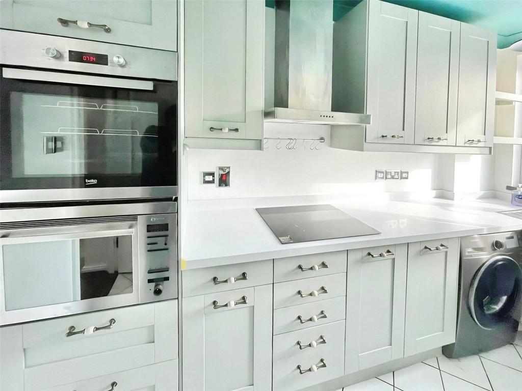 Kitchen Pic 3