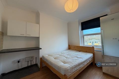 Finchley Road, London, NW3