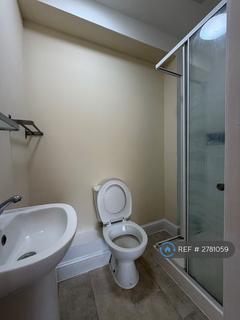 Studio to rent, Finchley Road, London, NW3