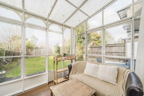 3 bedroom house to rent, Christian Fields, London SW16