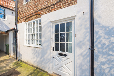2 bedroom terraced house for sale, Flowergate, Whitby YO21