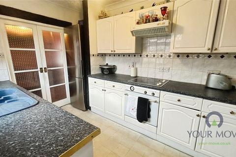 4 bedroom bungalow for sale, Kirkdale Drive, Oldham OL2