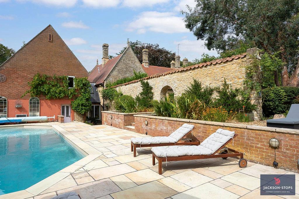 Pool Surround