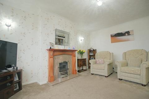 2 bedroom bungalow for sale, Markfield Crescent, Low Moor, Bradford, BD12