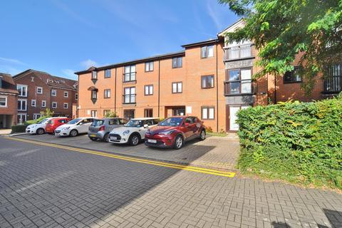 1 bedroom flat for sale, Regal Court, Bancroft, Hitchin