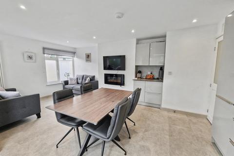 2 bedroom detached bungalow for sale, West Bay