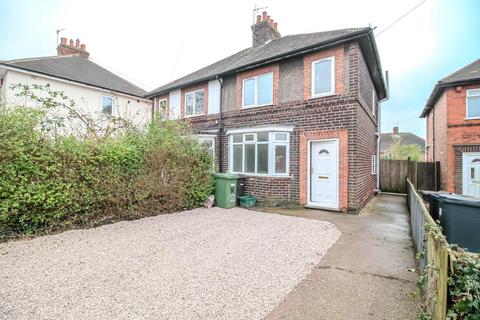 3 bedroom semi-detached house to rent, Coppice Road, Arnold, Nottingham