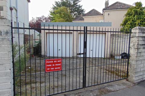 undefined, Fishponds, Bristol BS16