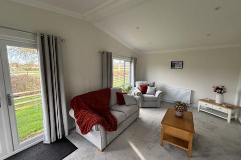 undefined, Manor Orlingbury Leedons Park, Broadway WR12