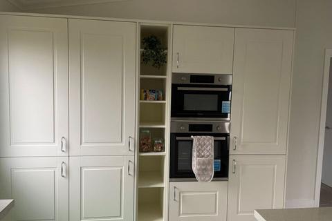 undefined, Manor Orlingbury Leedons Park, Broadway WR12