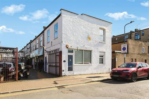 undefined, Preston Place, Willesden Green, London