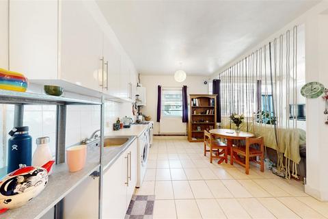 undefined, Preston Place, Willesden Green, London