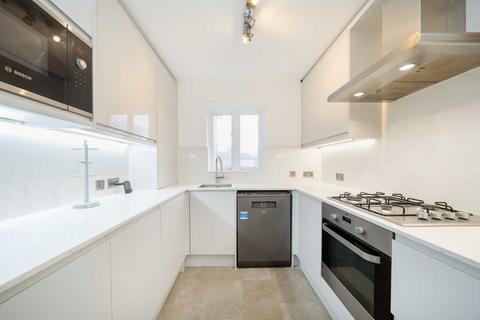 2 bedroom flat to rent, Coverdale Road, London NW2