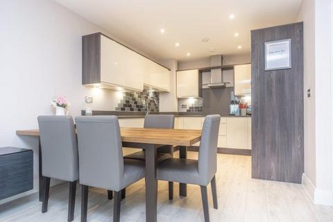 2 bedroom flat for sale, Fleet,  Hampshire,  GU51
