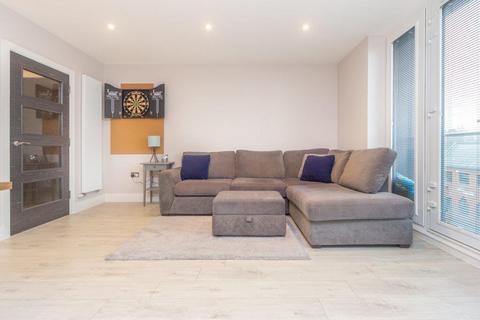 2 bedroom flat for sale, Fleet,  Hampshire,  GU51