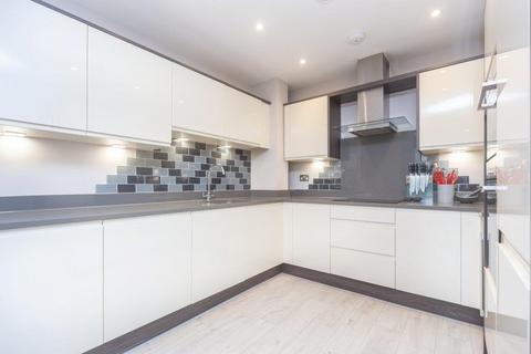 2 bedroom flat for sale, Fleet,  Hampshire,  GU51