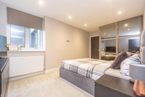 2 bedroom flat for sale, Fleet,  Hampshire,  GU51
