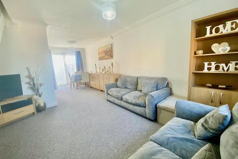 2 bedroom terraced house for sale, Moorhen Road, Whittlesey, Peterborough