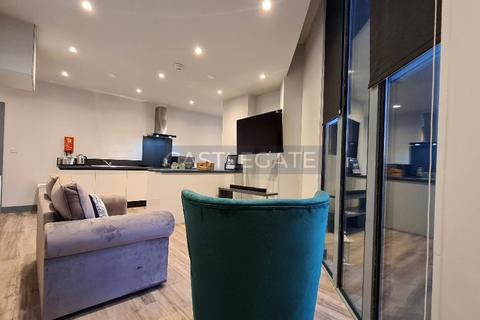 3 bedroom flat share to rent, Renaissance Works, New Street, Huddersfield, HD1 2AT