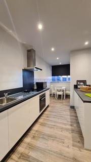 3 bedroom flat share to rent, Renaissance Works, New Street, Huddersfield, HD1 2AT