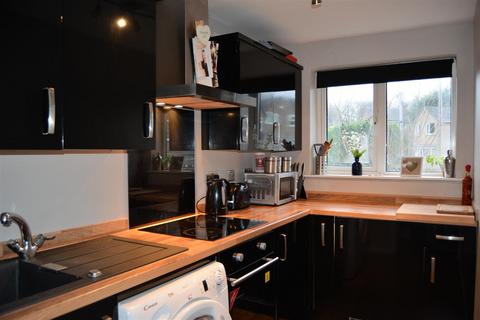 1 bedroom flat to rent, Thanes Close, Huddersfield HD2
