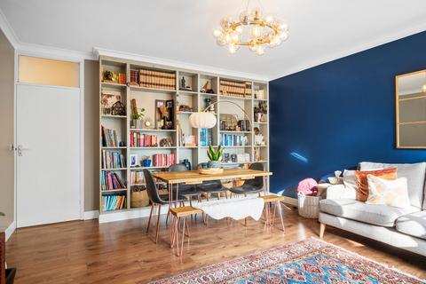 3 bedroom maisonette for sale, Flat  Tudor House, WEYBRIDGE, KT13