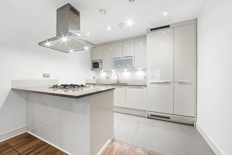 2 bedroom flat to rent, Plumbers Row, London E1