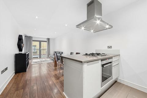 2 bedroom flat to rent, Plumbers Row, London E1
