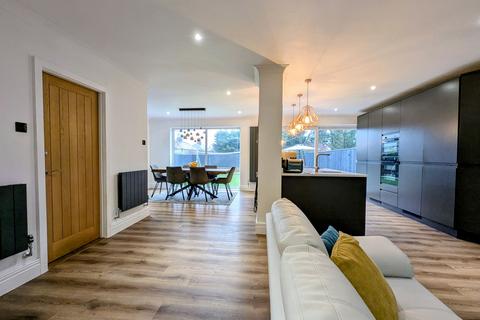 5 bedroom semi-detached house for sale, North Avenue, South Shields, NE34