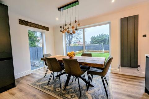 5 bedroom semi-detached house for sale, North Avenue, South Shields, NE34