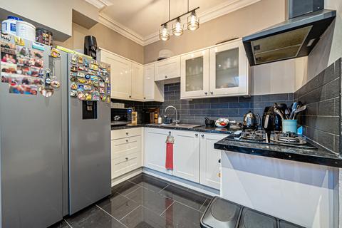 2 bedroom apartment for sale, Baring Road, London