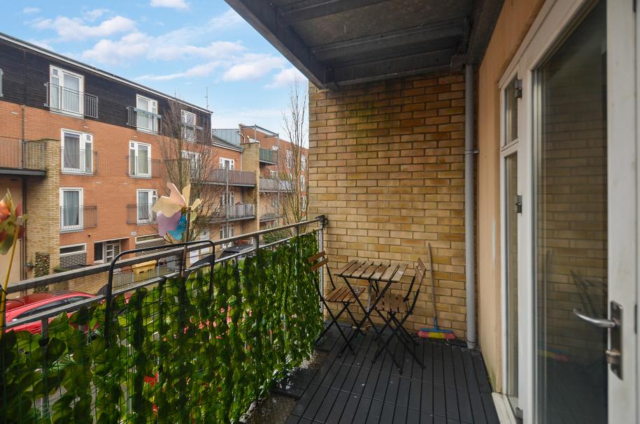 Balcony (2).jpg