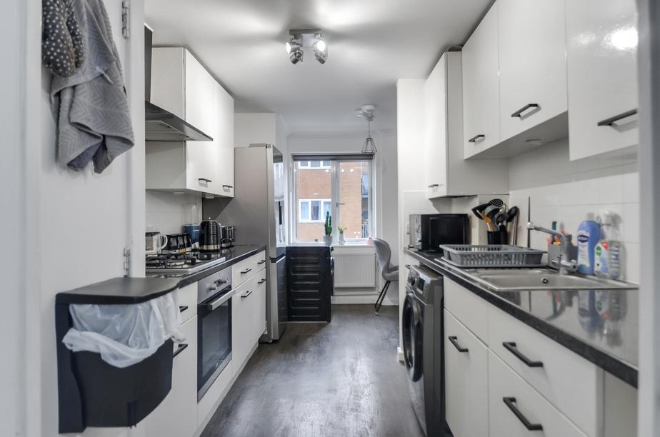 Kitchen Area  (4).jpg