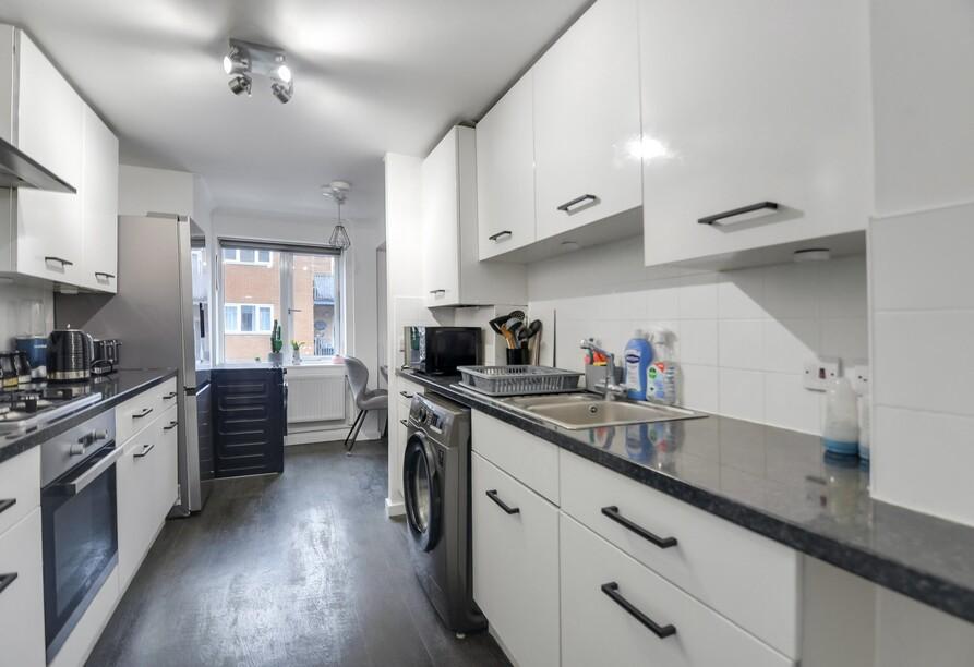 Kitchen Area  (3).jpg